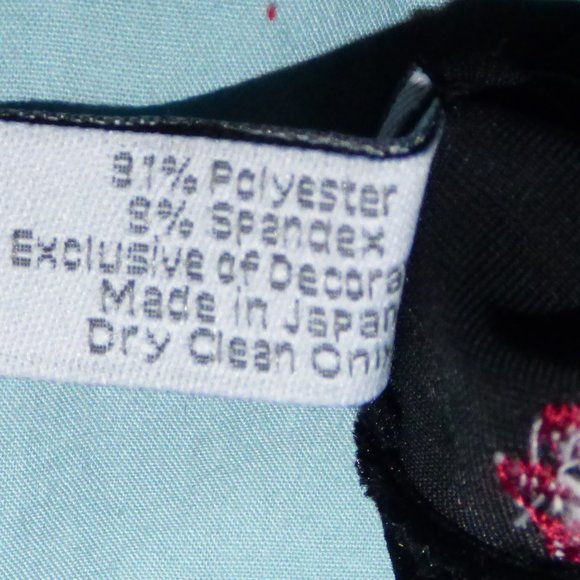 Echo Fall colors scarf & Loft Black velvet gloves - Picture 11 of 11